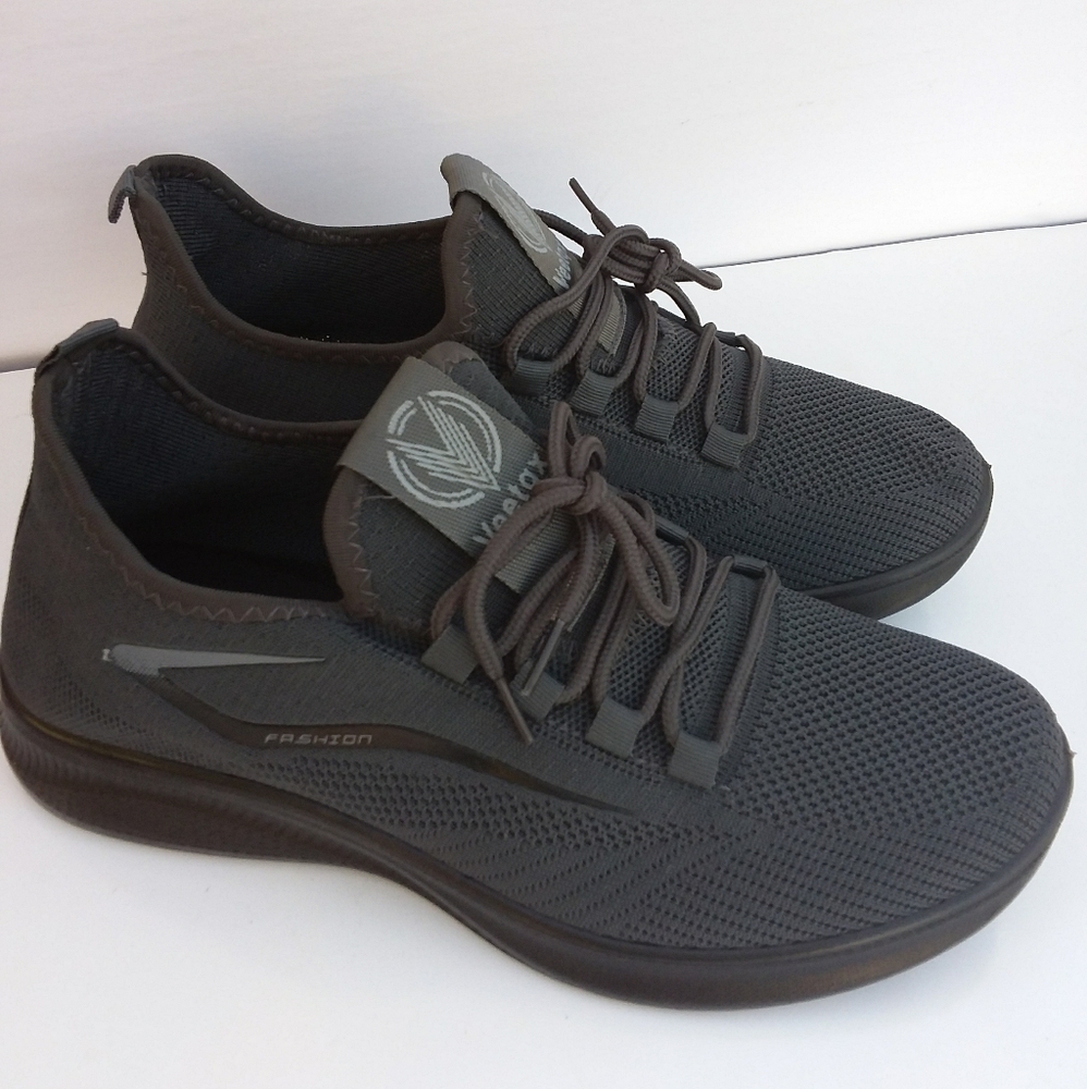 VEETQX Gray Lightweight Athletic Sneakers